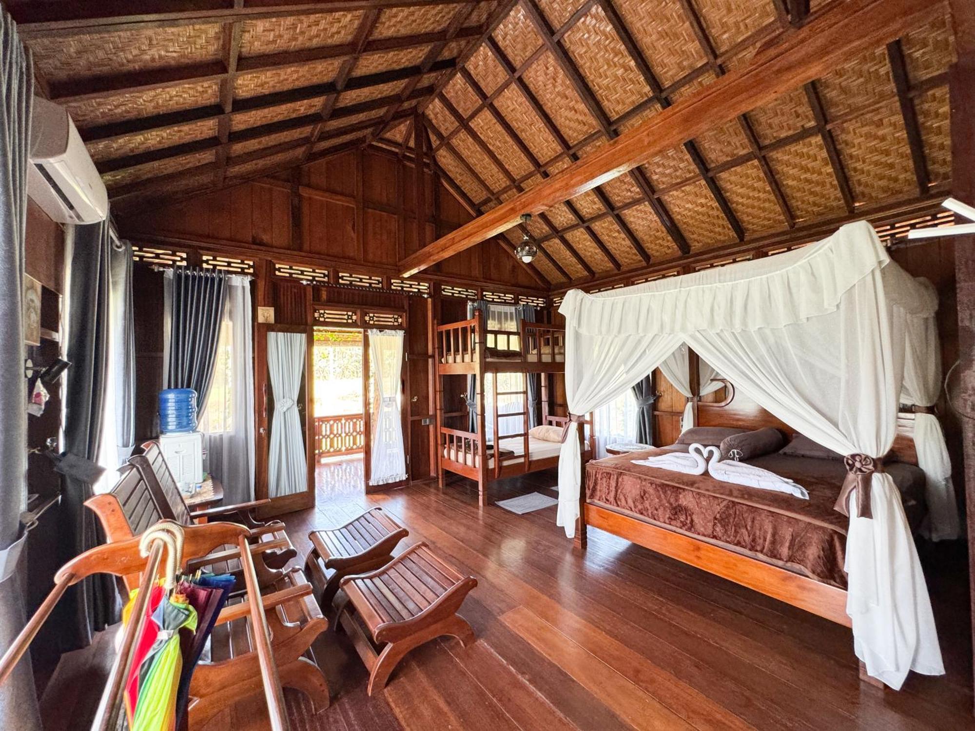 Sumatra Orangutan Treks Villa & Eco Jungle Trekking Activity Timbanglawang Exterior foto